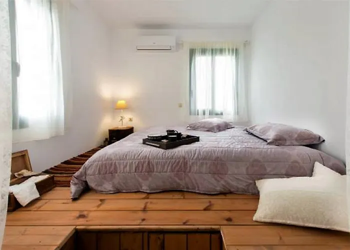 Villa Akti